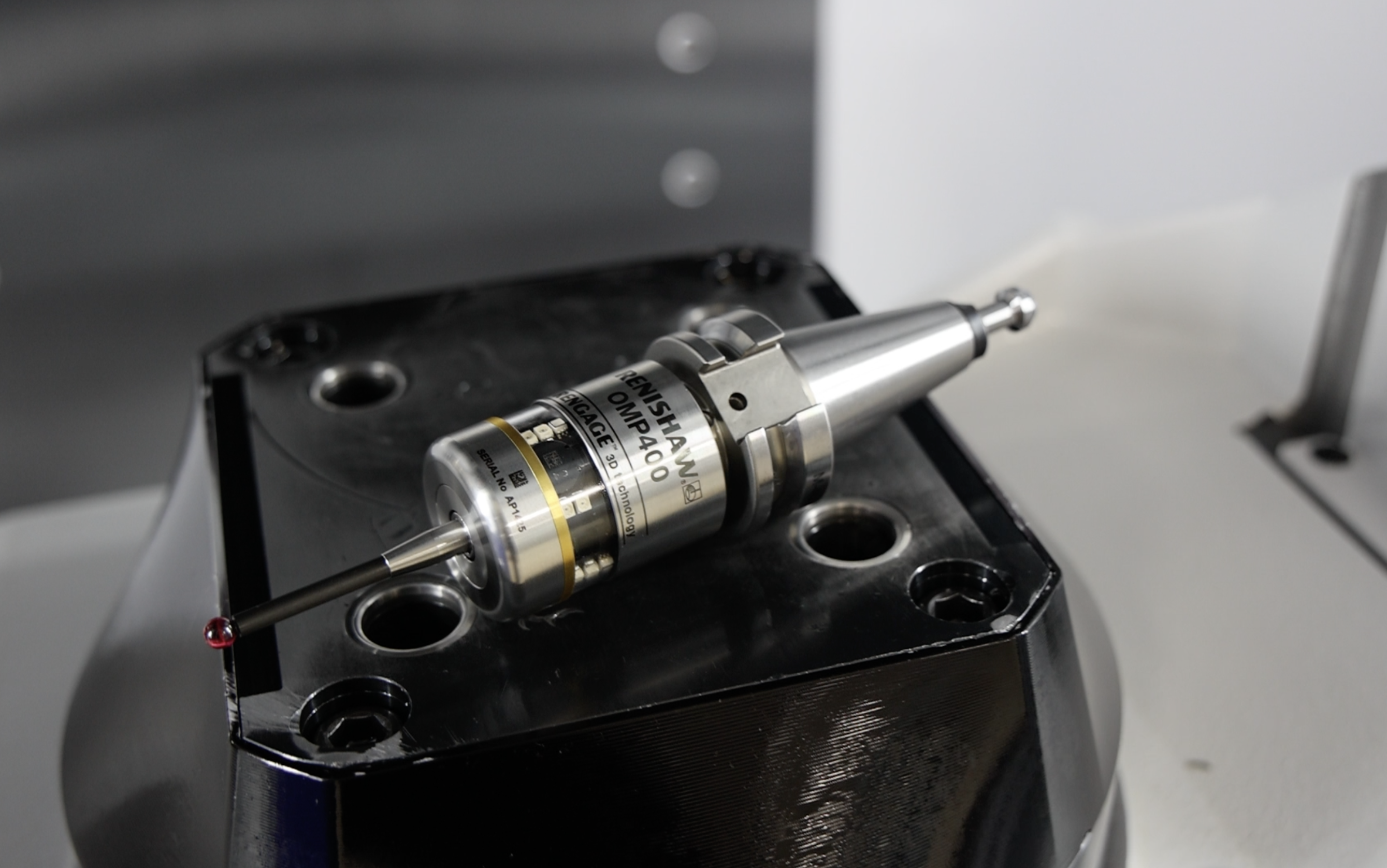 Renishaw OMP400 spindle probe demonstrating CNC workpiece measurement at Yamazen
